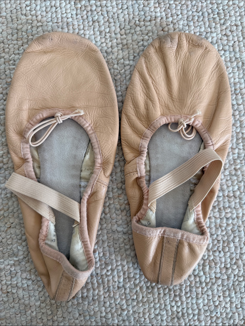 Women’s Ballet Flats - Nude/Beige Leather